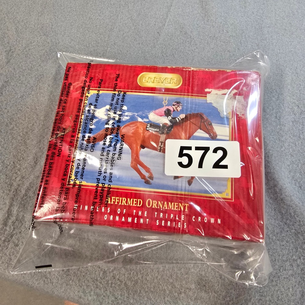Breyer 2006 Affirmed Ornament Triple Crown Series Horse Racing 700146 Boxed - Picture 9 of 9